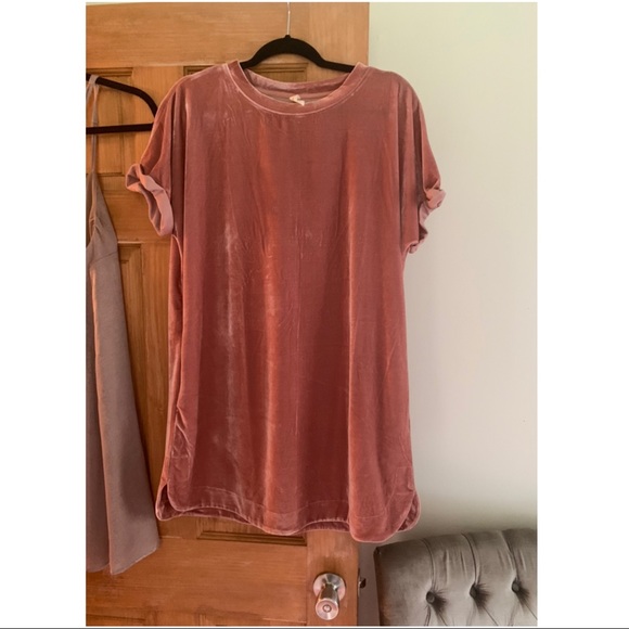 Salmon Velvet Wishlist Dress - Picture 1 of 2